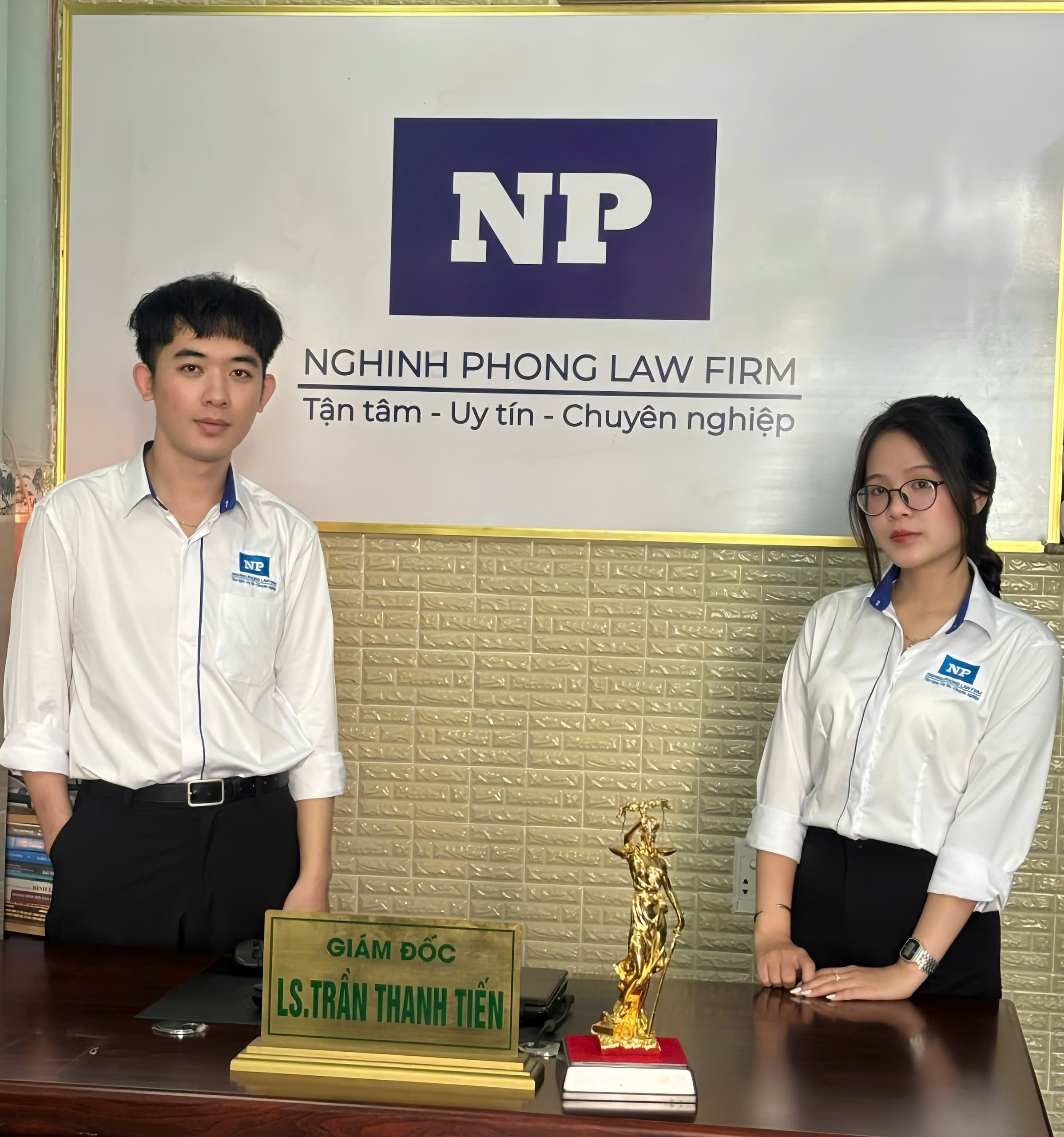 Ra mắt mẫu đồng phục công ty